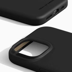 Ideal of Sweden Silicone Case MagSafe Black for iPhone 16e/15/14/13